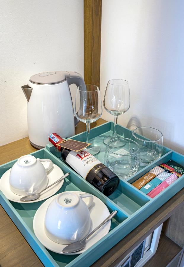 Premium Tweepersoonskamer (Uitzicht naar Buiten) + Gratis Afternoon Tea
