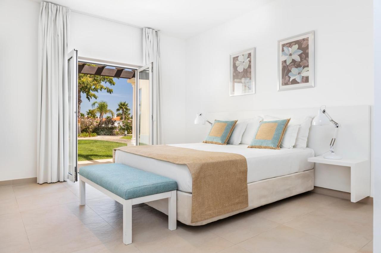 Villa de 3 Quartos com Piscina Privativa