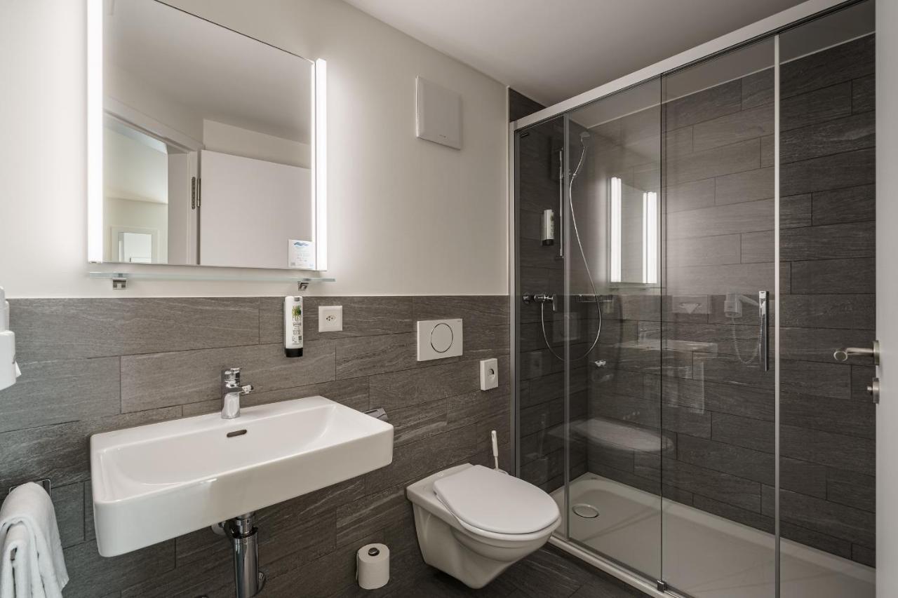 Chambre Triple Supérieure avec Climatisation.
