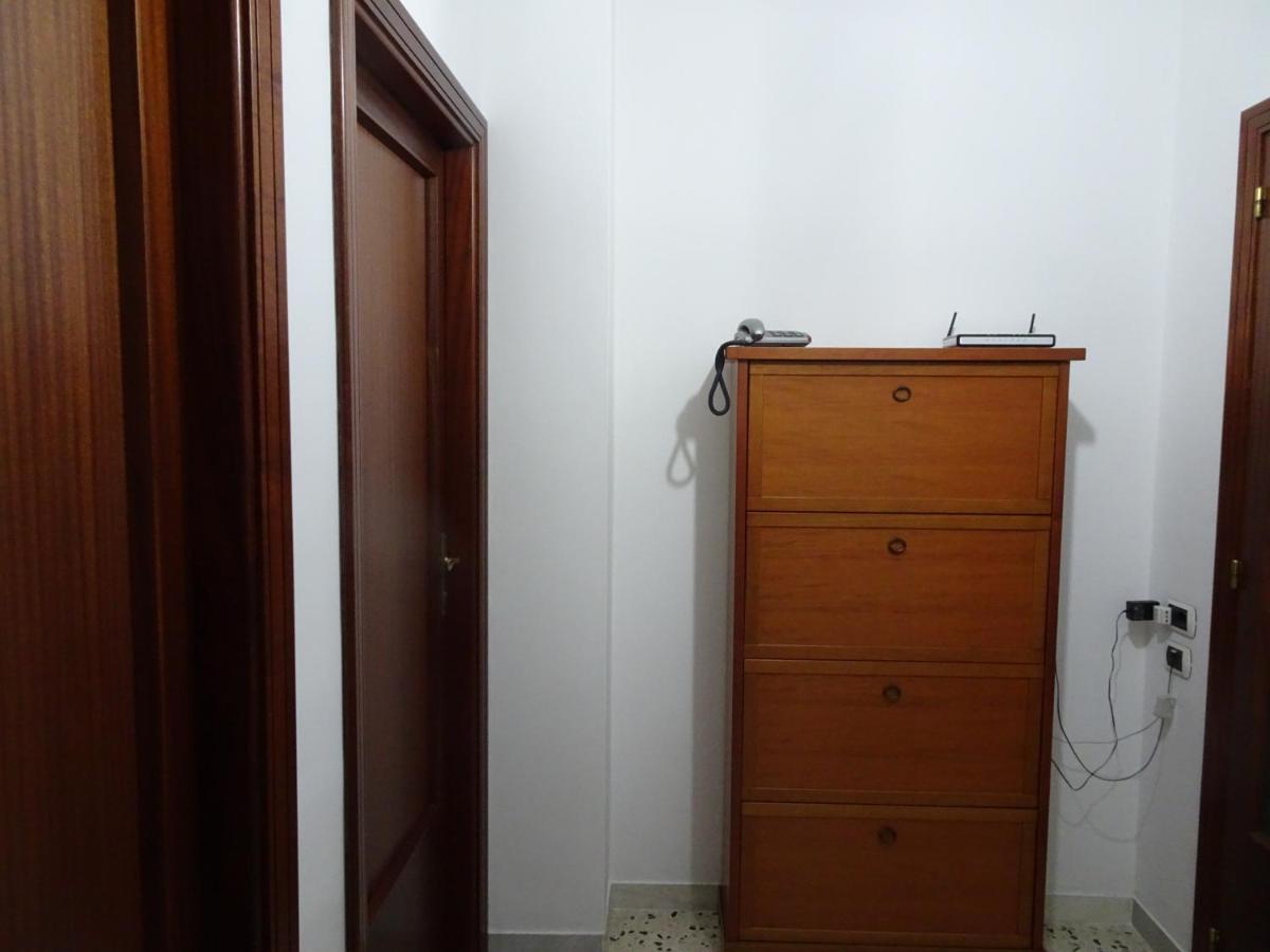 Camera Matrimoniale Standard con Bagno in Comune