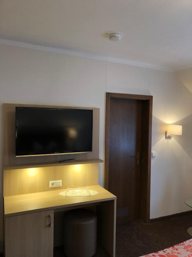 Single Room,1033449164:JPEG