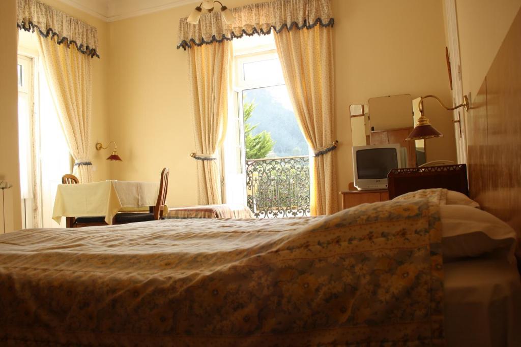 Double or Twin Room Garden View