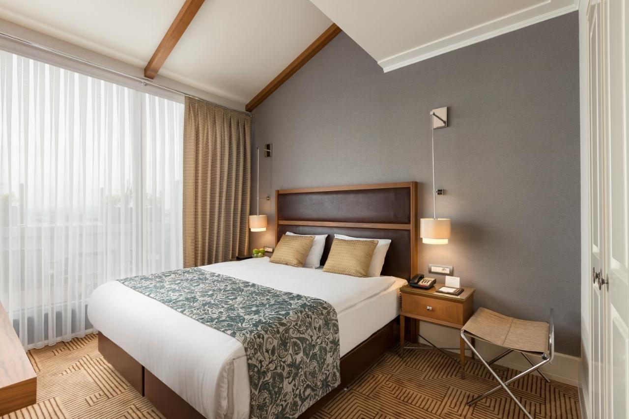 Executive Double Room Balcony,1209844147:JPEG