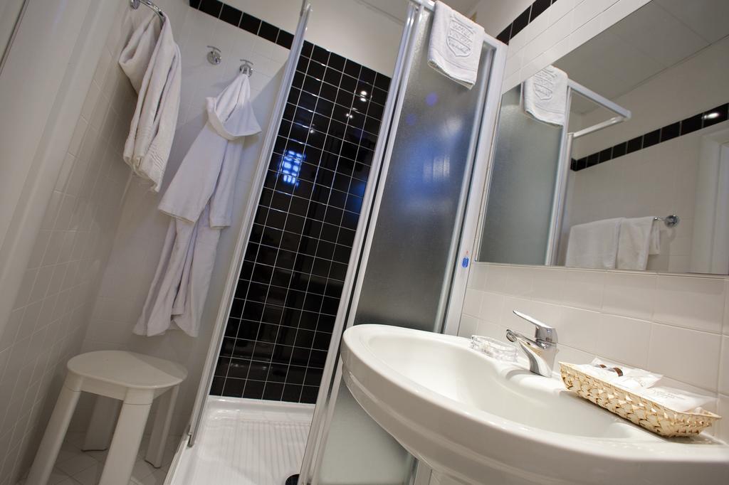 Comfort Single Room