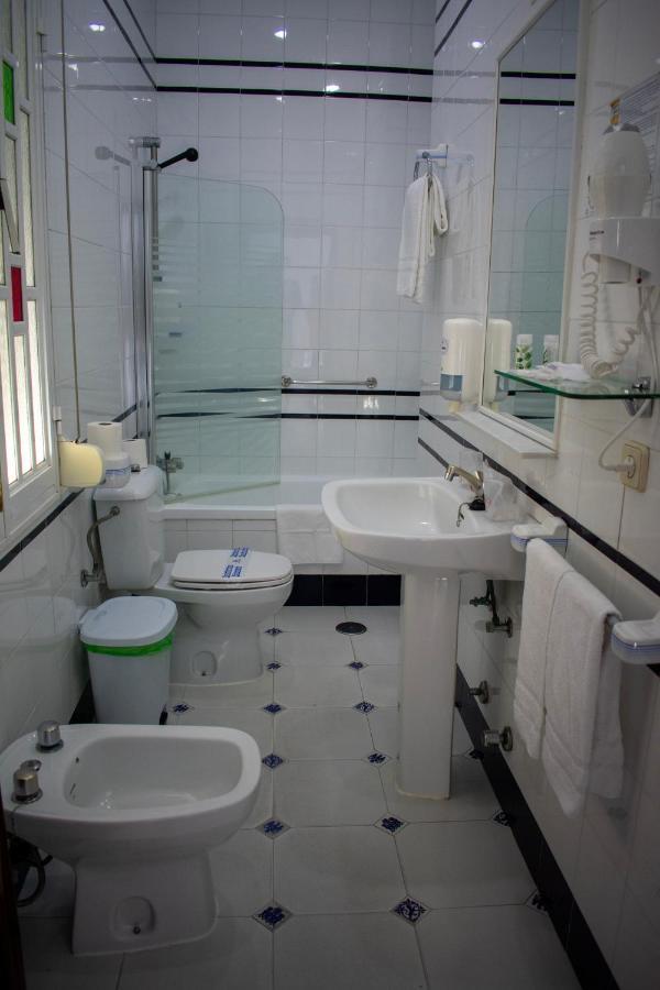 Double or Twin Room,1431723556:JPEG