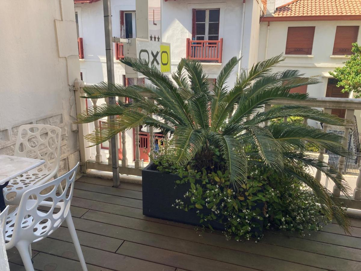 Habitación Triple con terraza