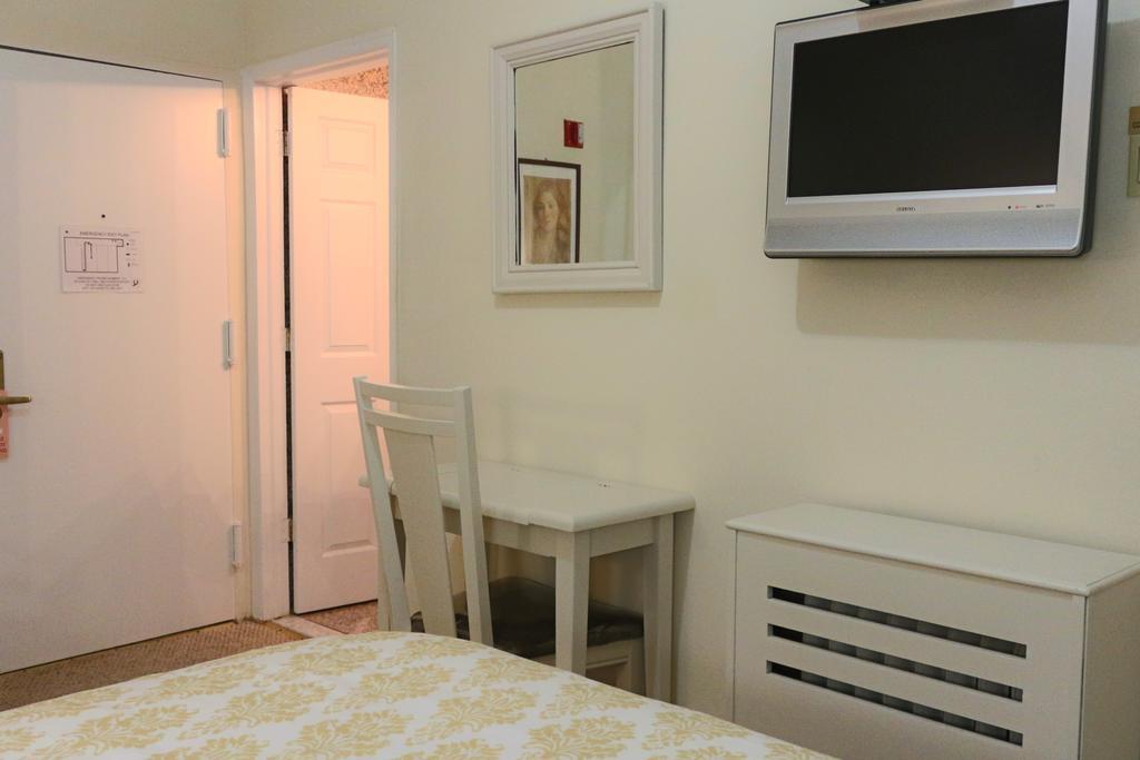 Quarto Standard com Cama Queen-size
