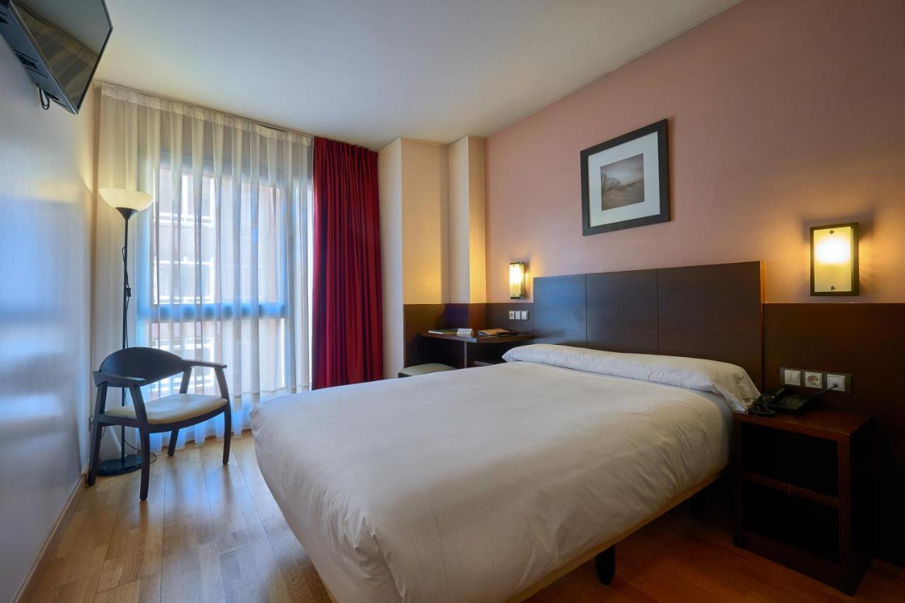 Habitación Doble Económica - Cama de 135 cm
