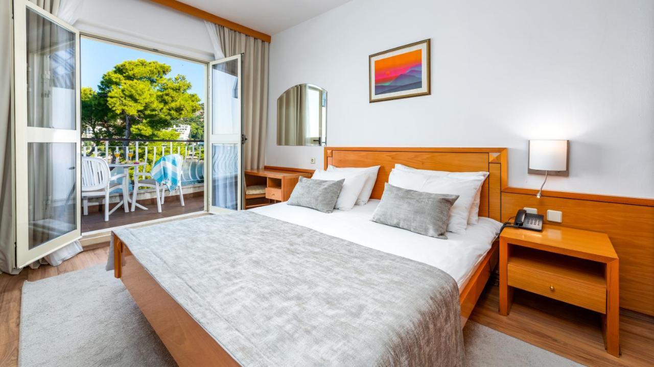 Quarto Duplo Romântico com Vista do Mar e Varanda