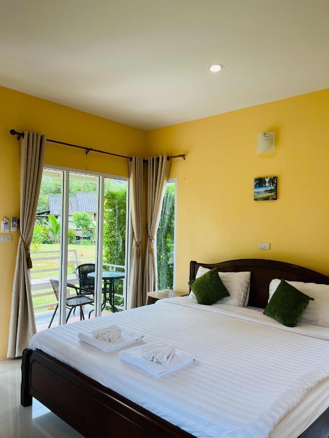 Deluxe Zimmer mit Kingsize-Bett