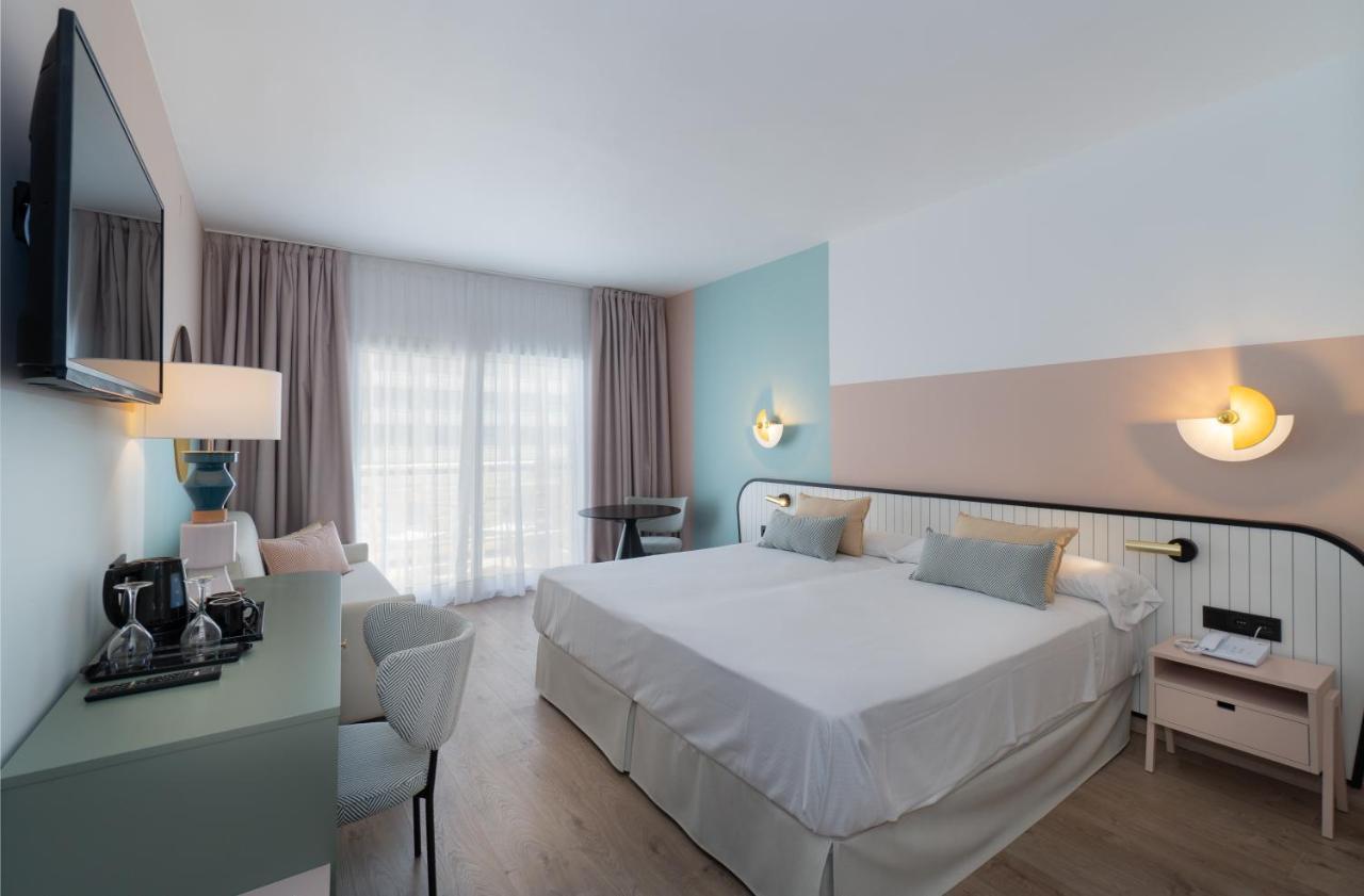 Chambre Club Supérieure (2 Adultes) - Vue sur Piscine