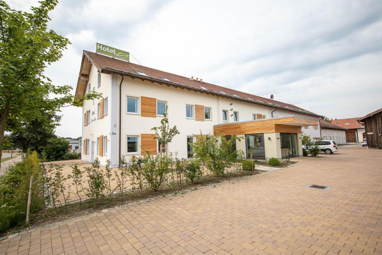 Einzelzimmer mit Küchenzeile