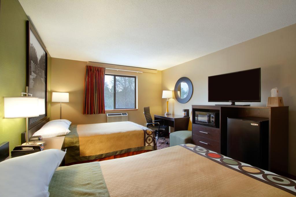 Deluxe Double Room with Two Double Beds - Non-Smoking