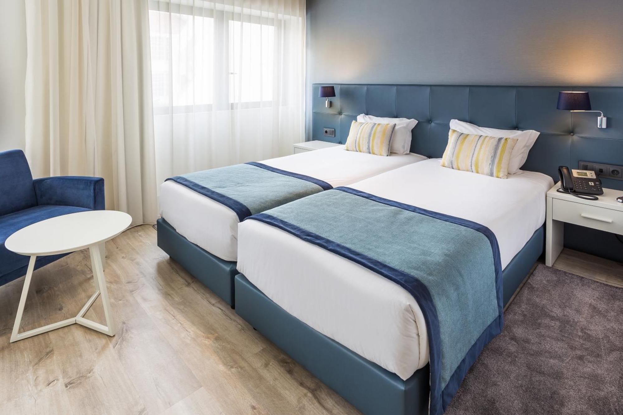 Twin Room,1215945370:JPEG