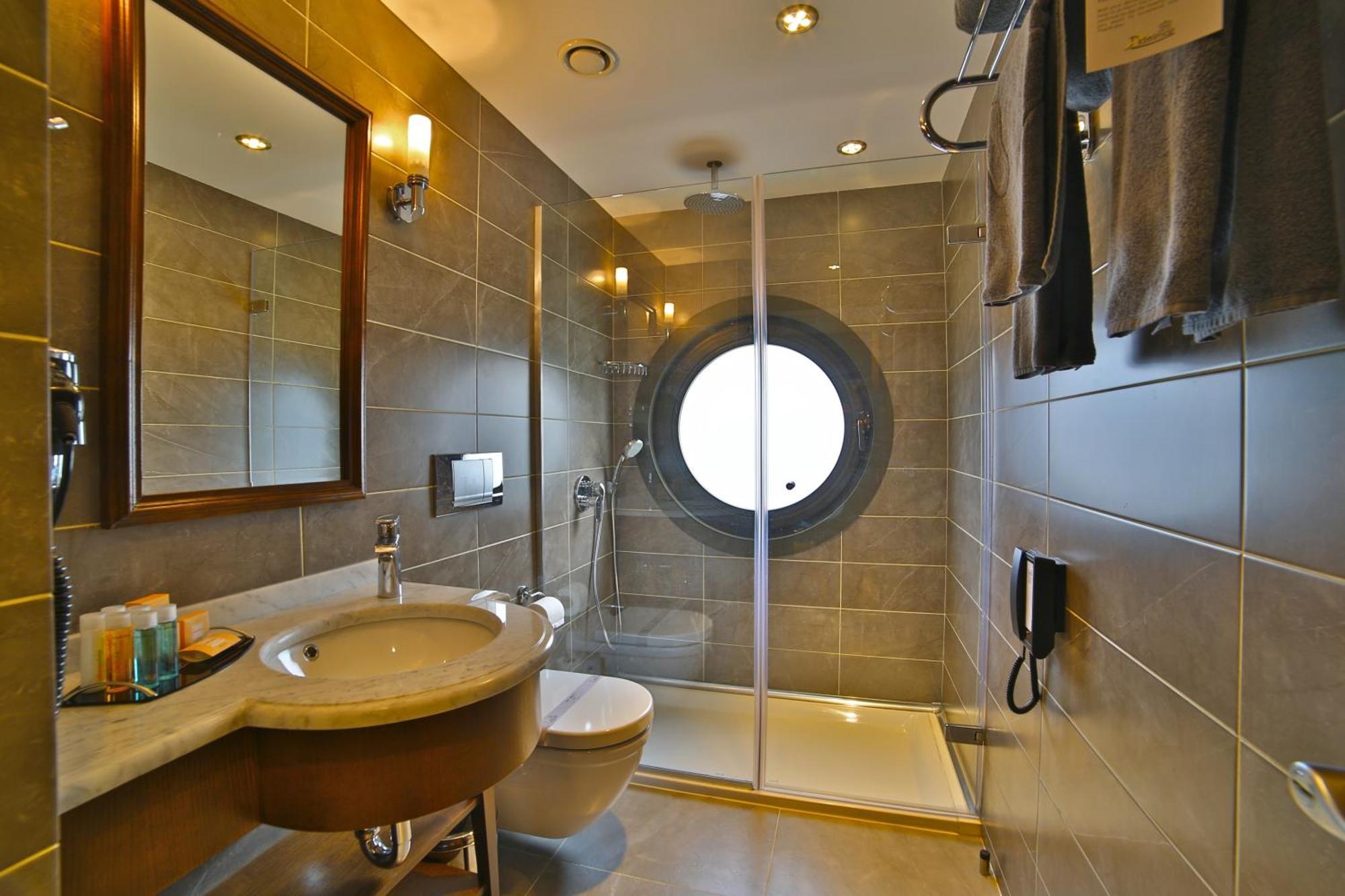 Standard Twin Room,1216472887:JPEG