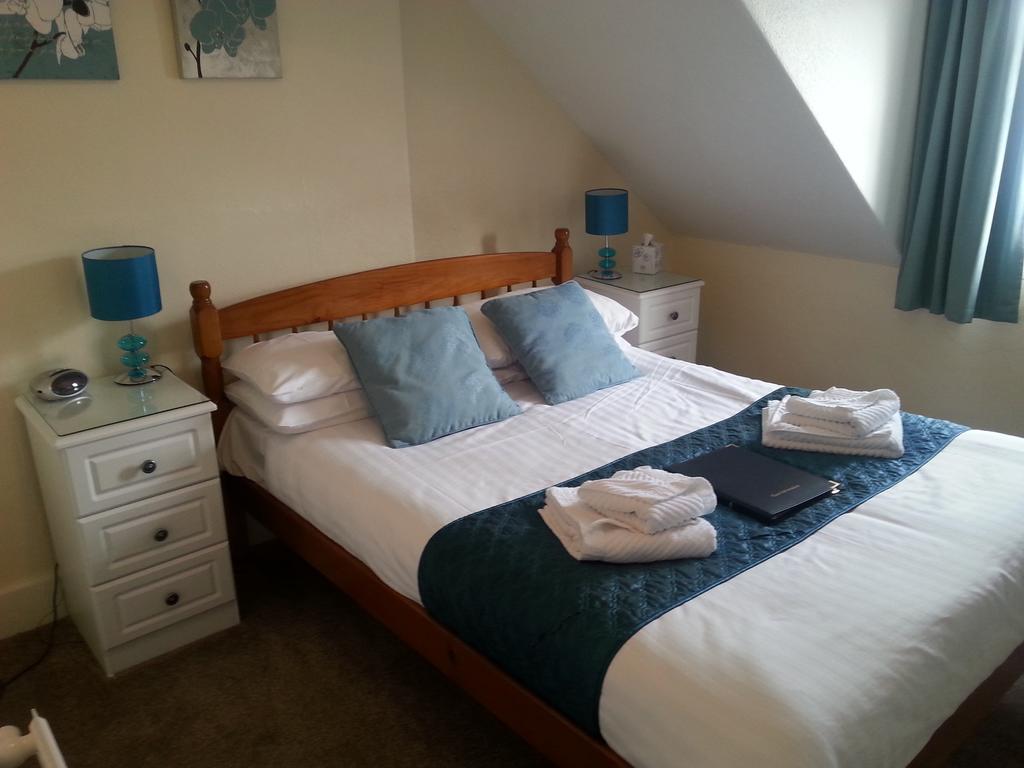 Family Room (4 persons)