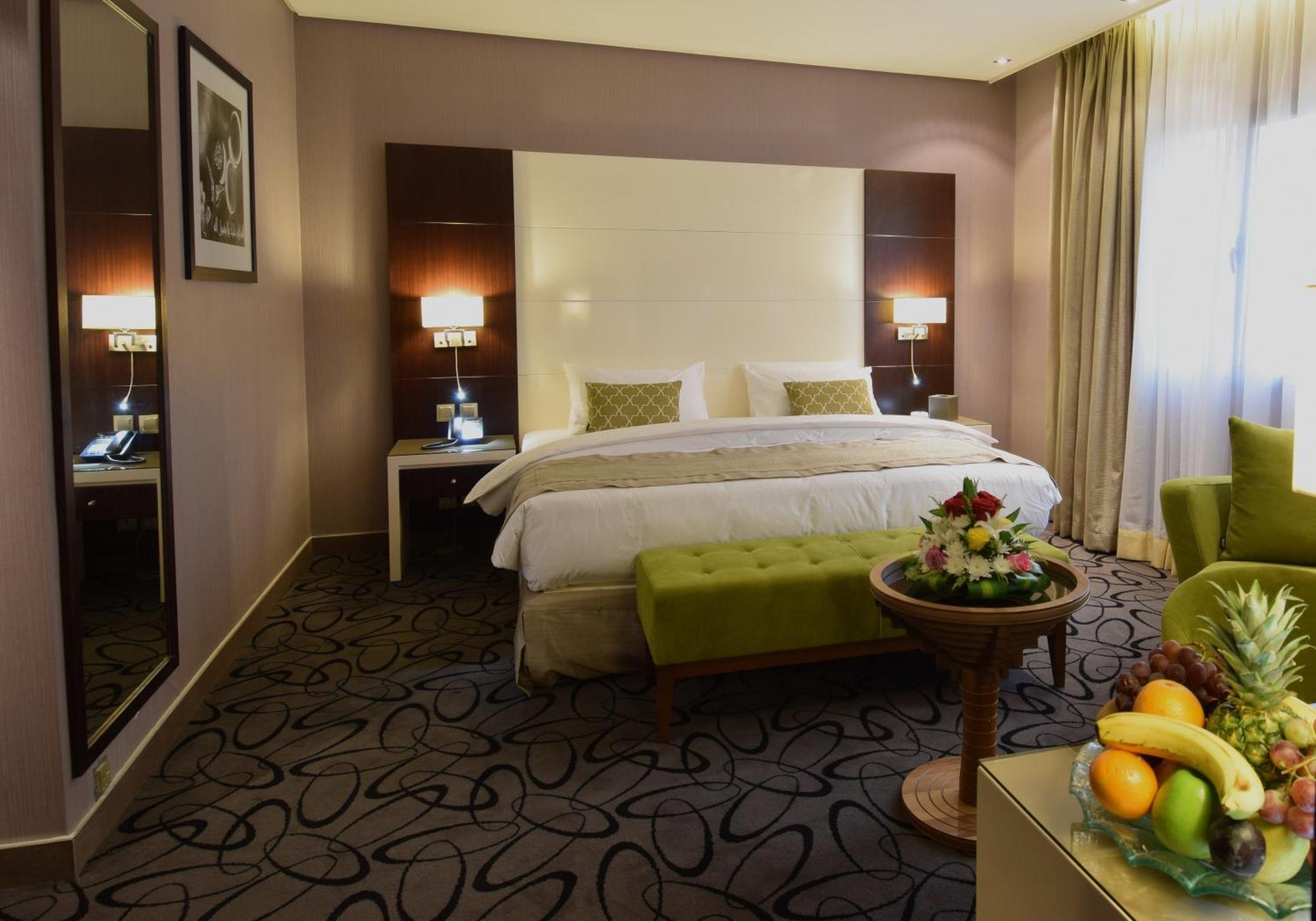 Deluxe Zimmer mit Kingsize-Bett