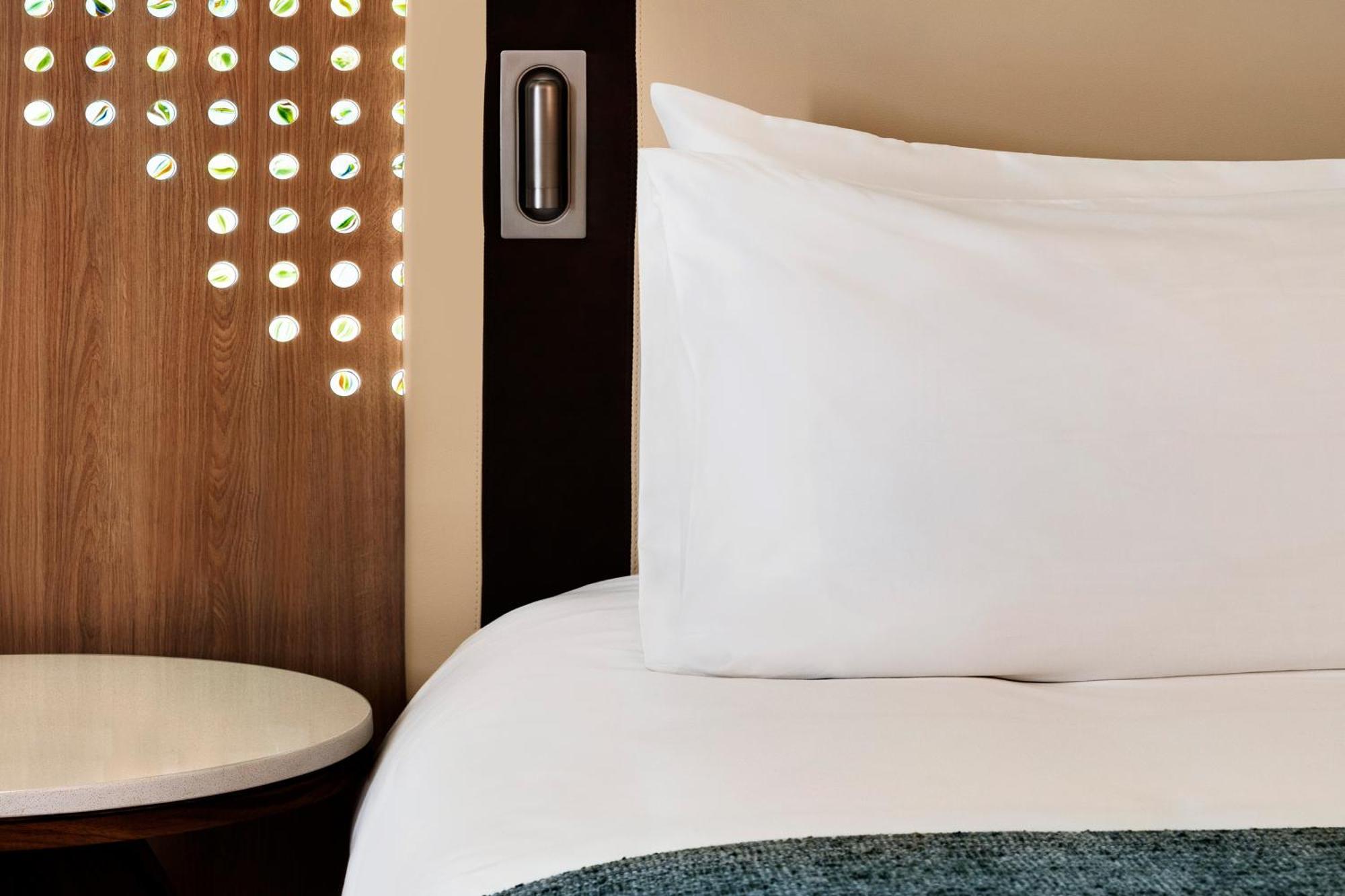 Junior King Suite with Resort View