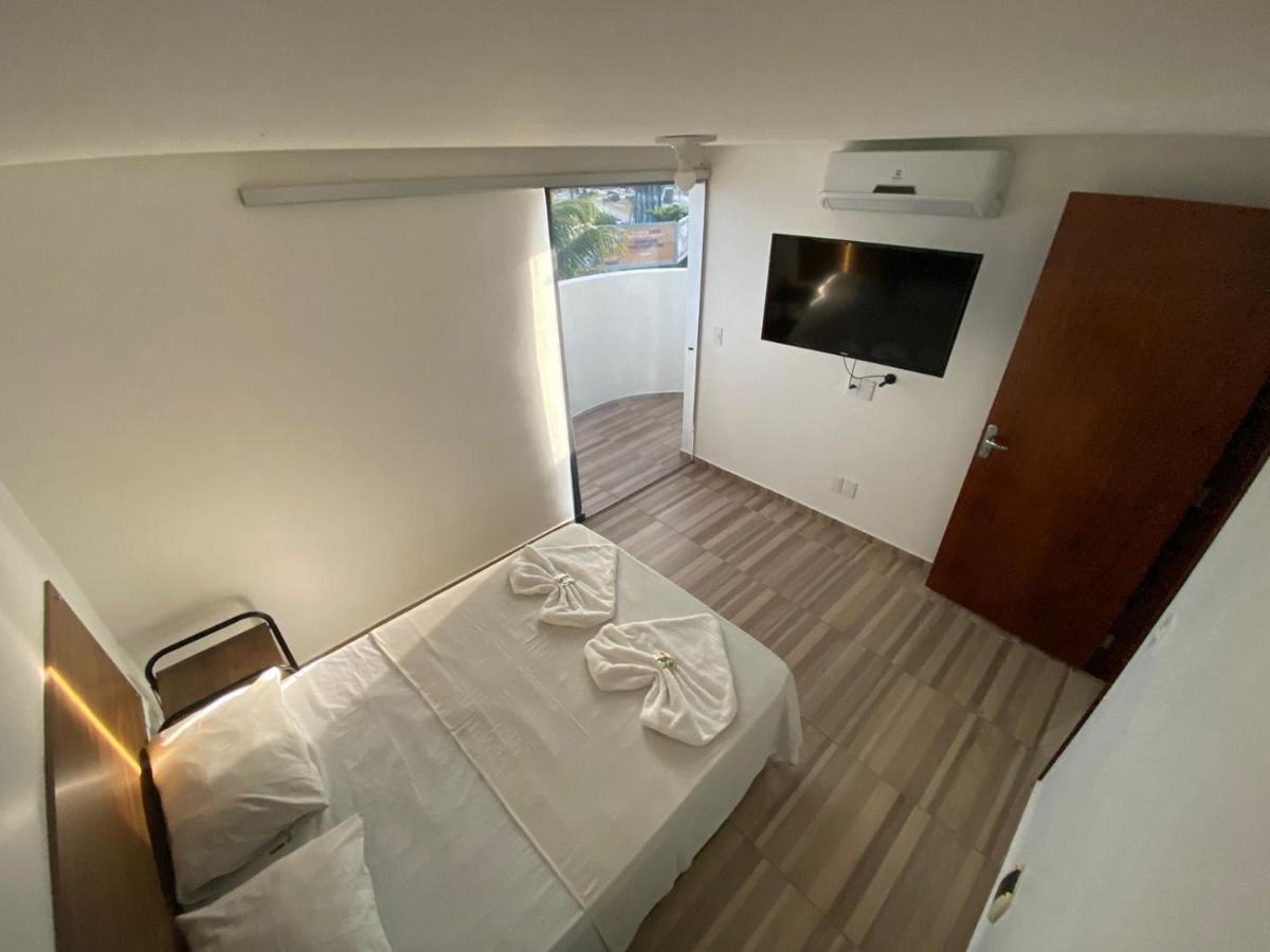 Family Room,1234477670:JPEG