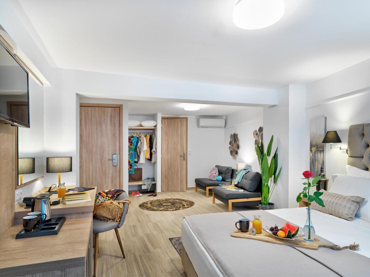 Vierpersoonskamer met Badkamer