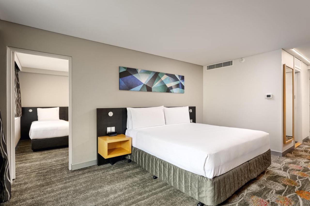 1 King 2 Single Beds Premium Room