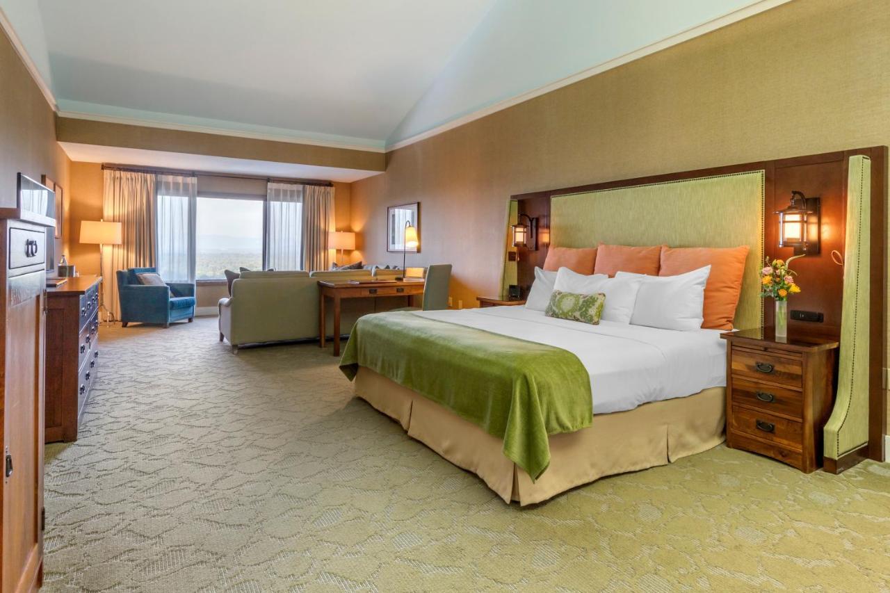 Quarto Premium no Andar Exclusivo com 1 Cama King-size
