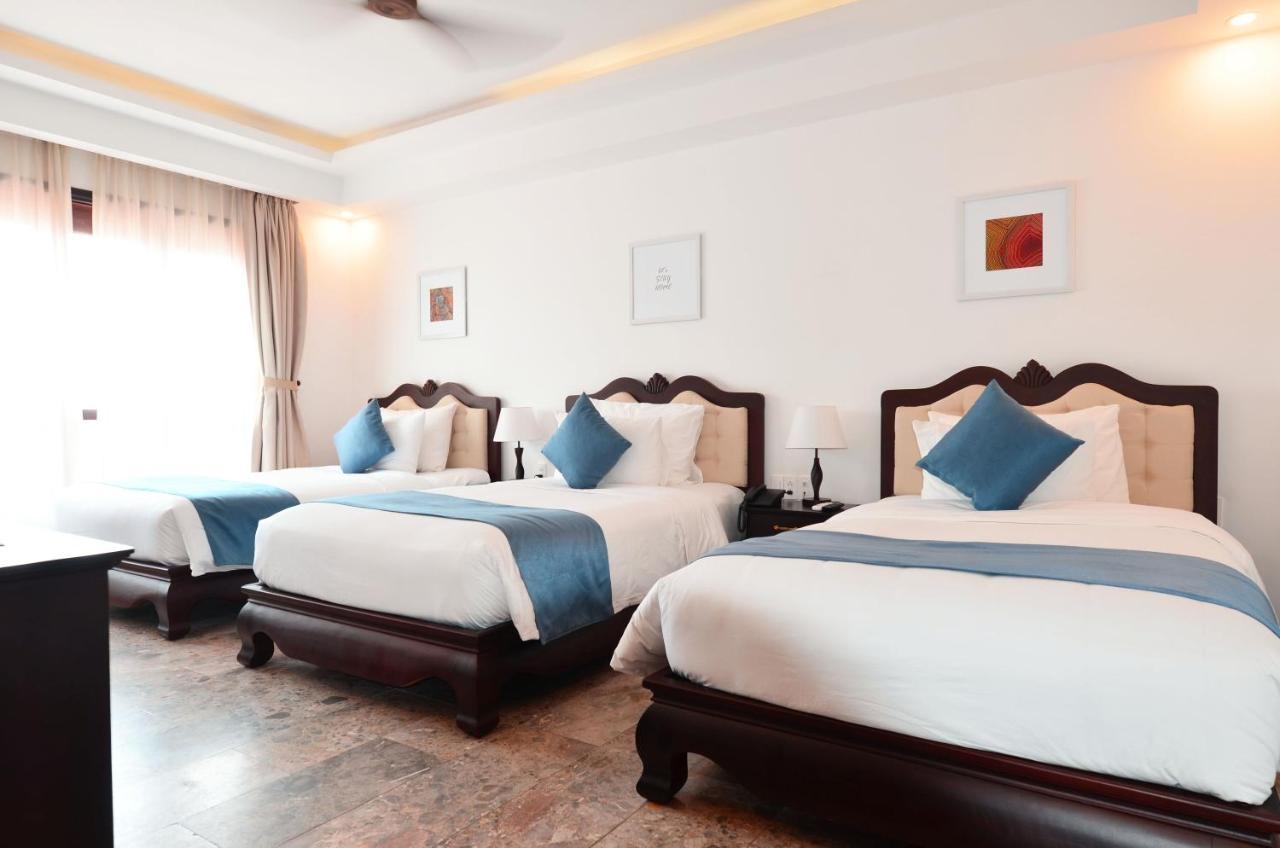 Deluxe Triple Room with City View