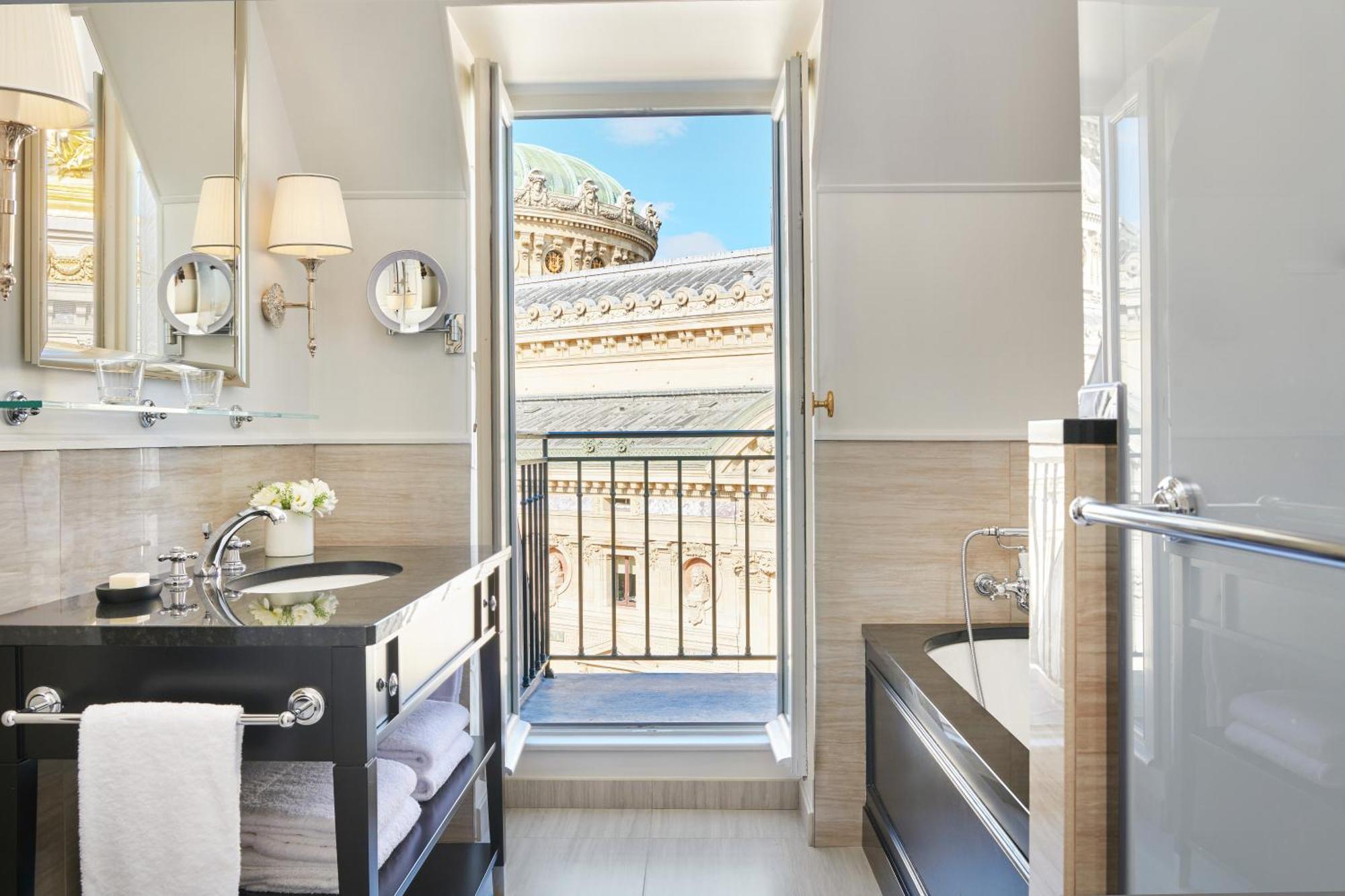 Camera King Premium con Balcone e Vista Opera