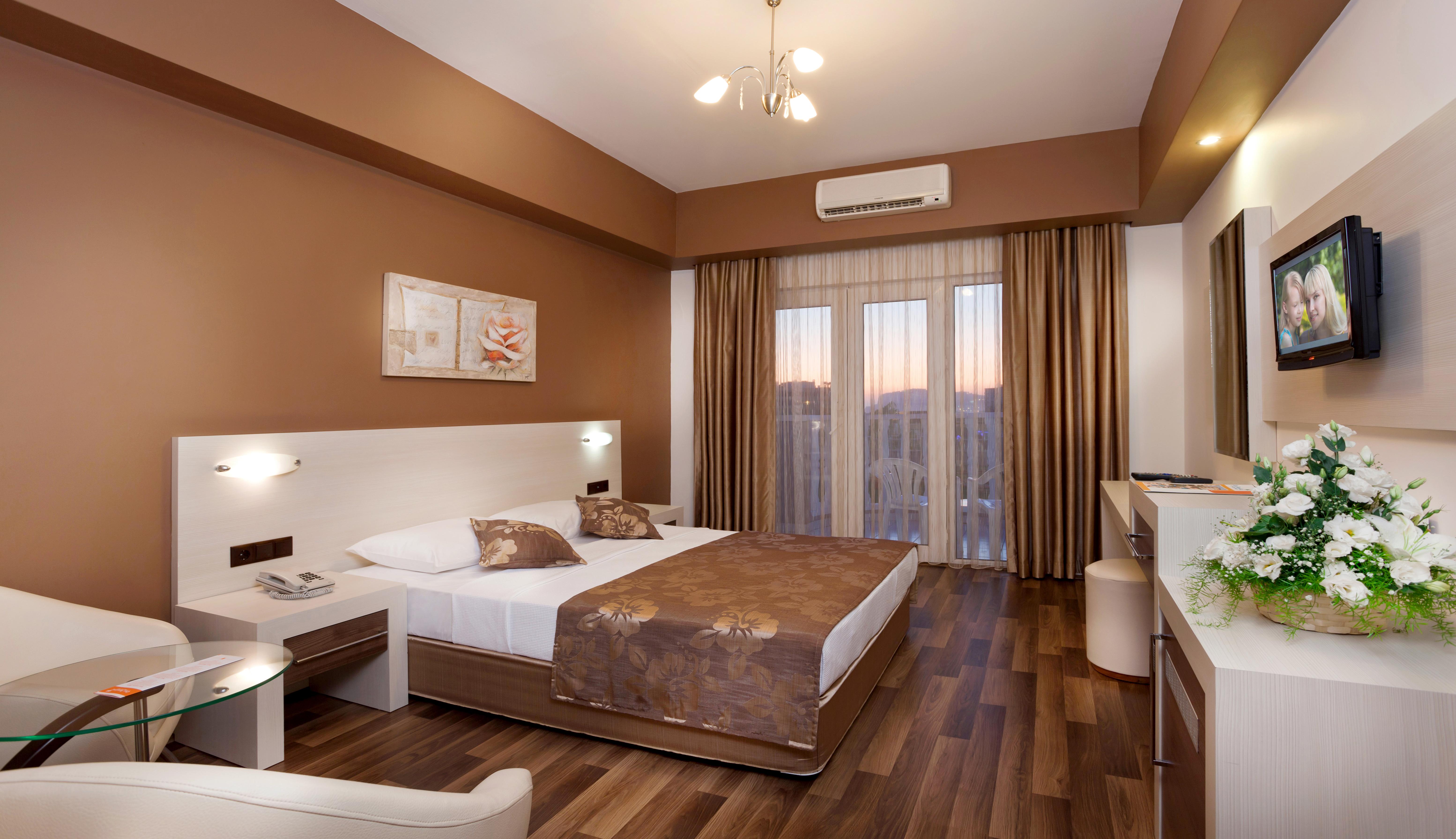Standard Double or Twin Room with Garden View