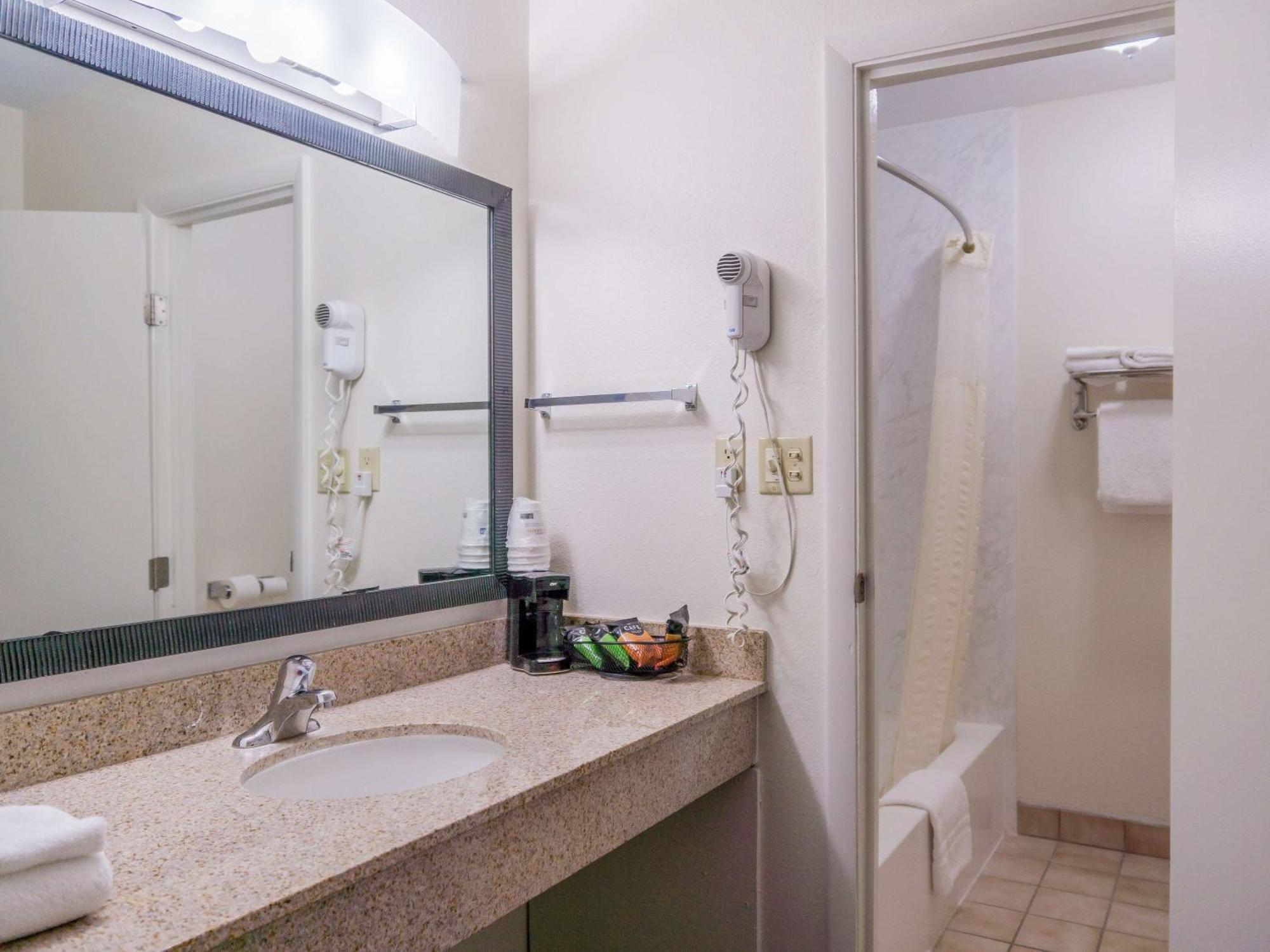 Loft Suite,682550166:JPEG