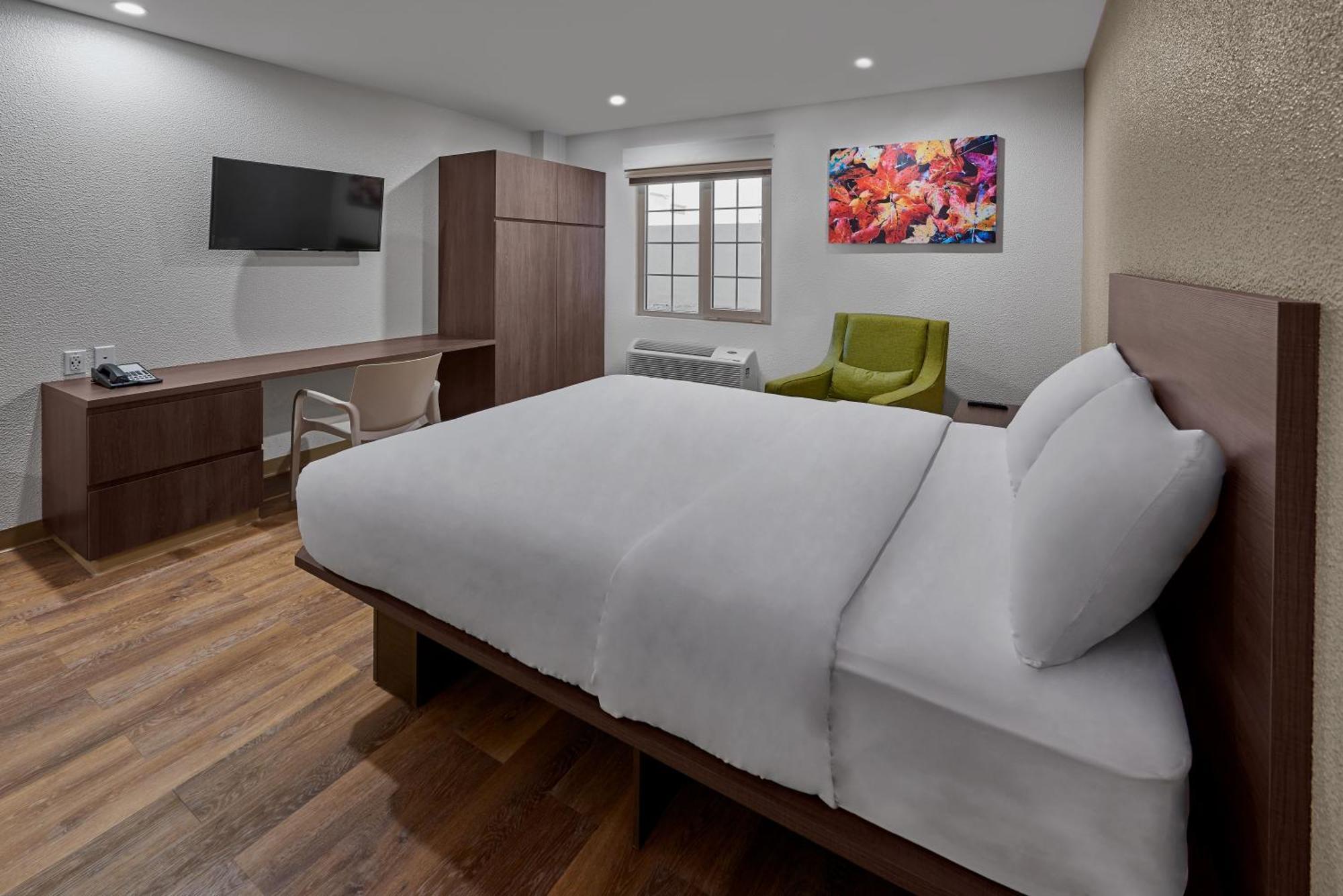 Queen Suite