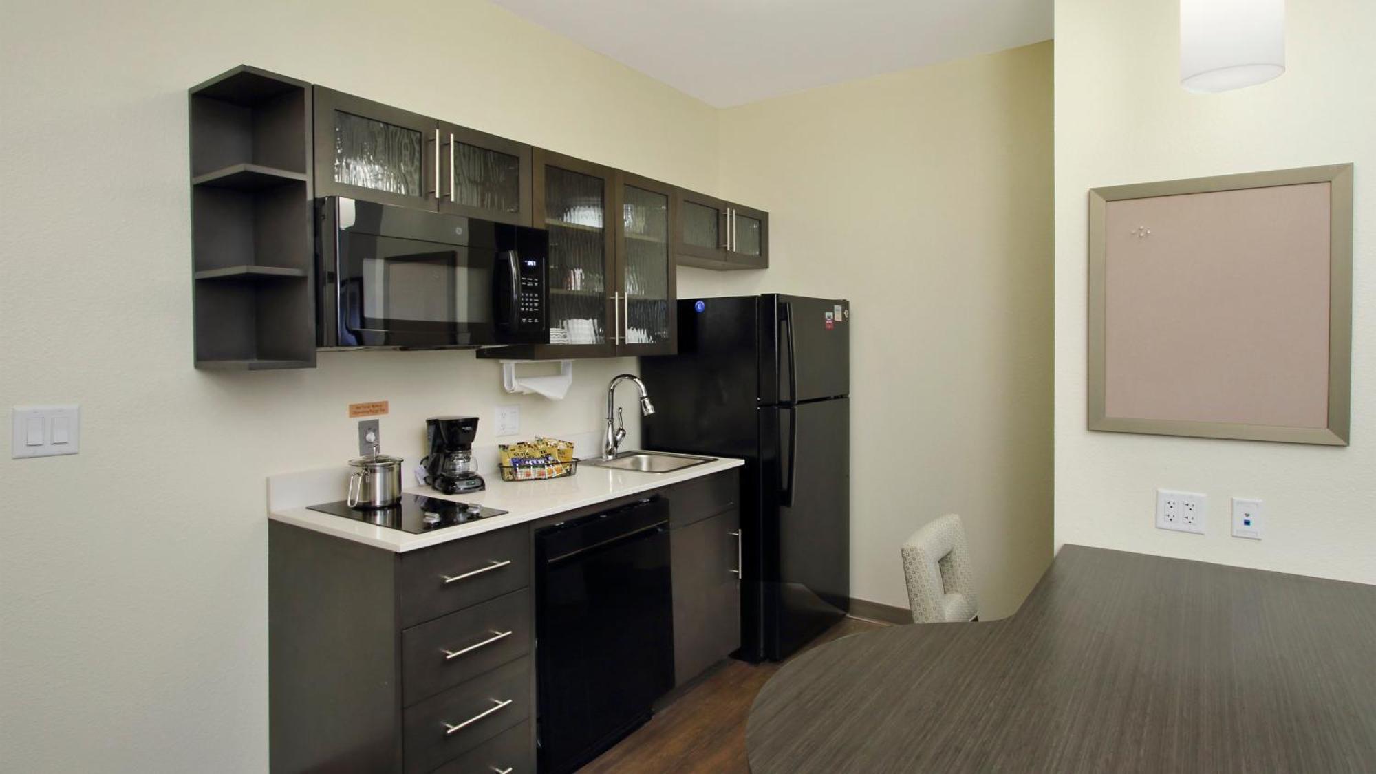 One-Bedroom King Suite