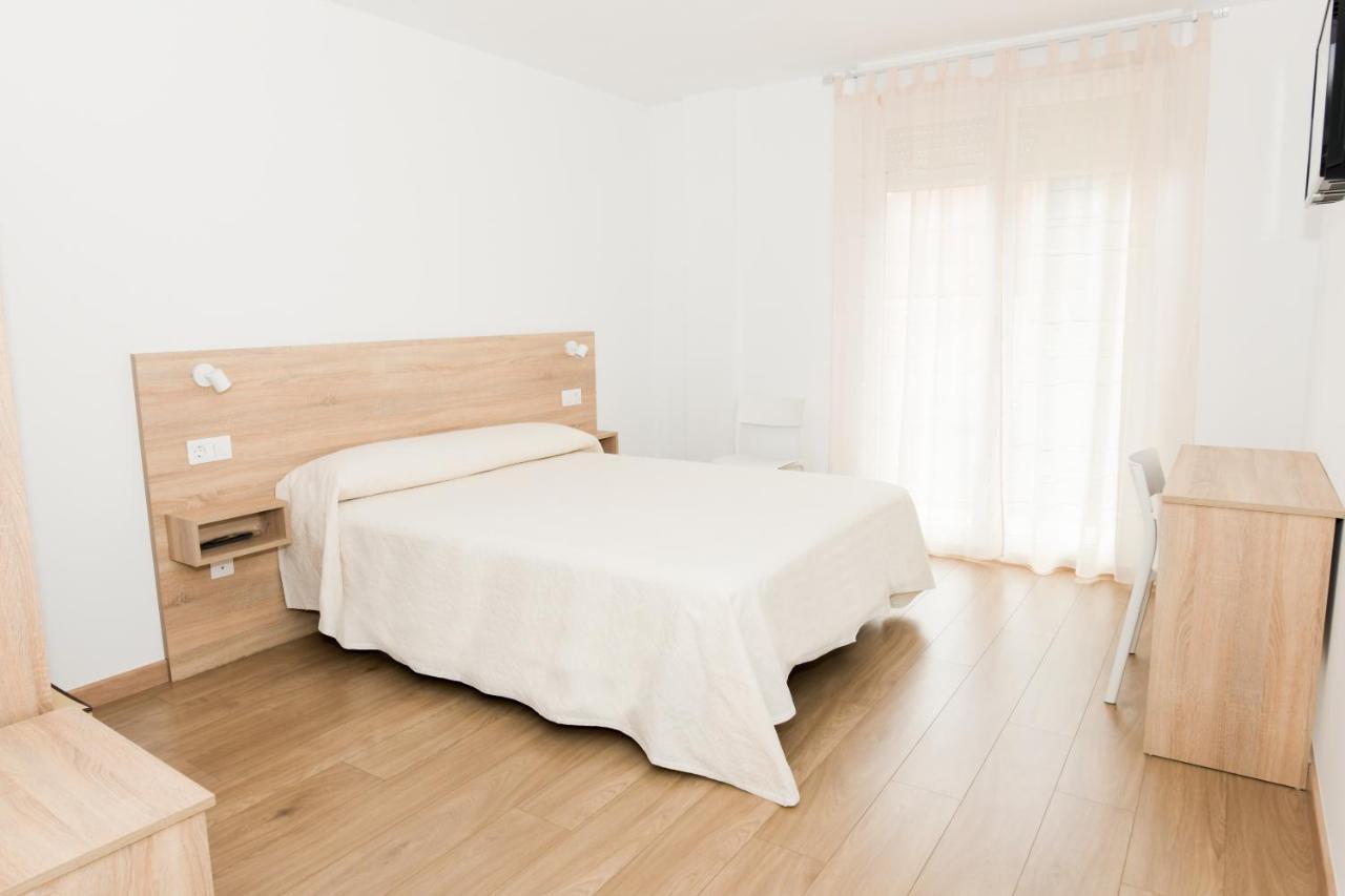 Deluxe Double Room with Balcony,1290743104:JPEG