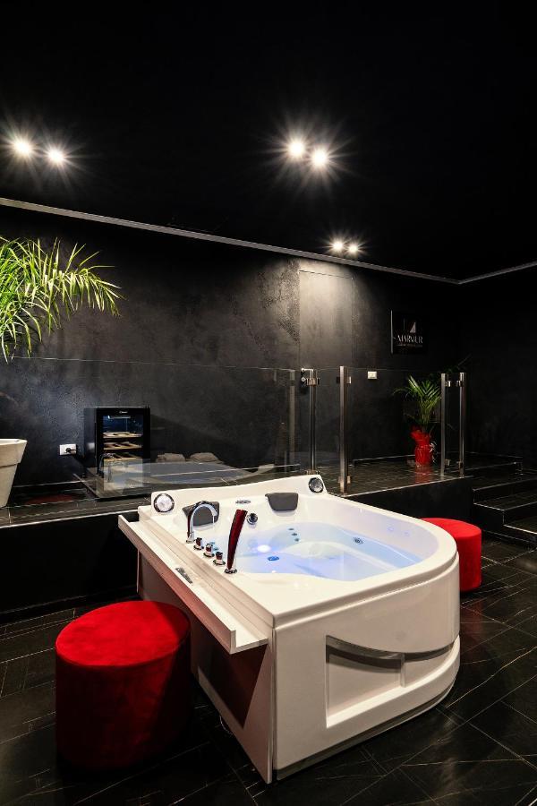 King Suite Spa Bath,1297375294:JPEG