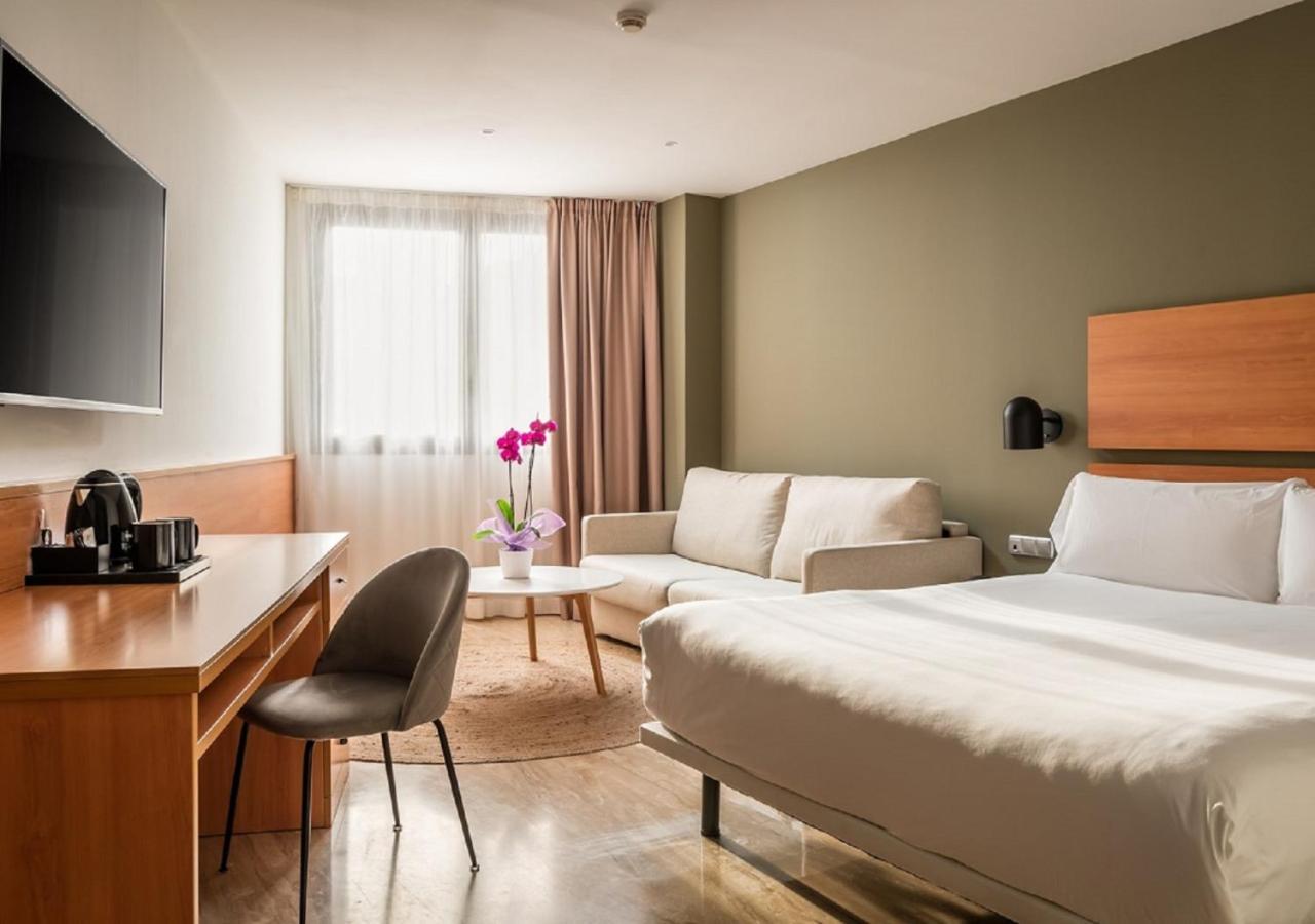 Quadruple Room,1362237074:JPEG