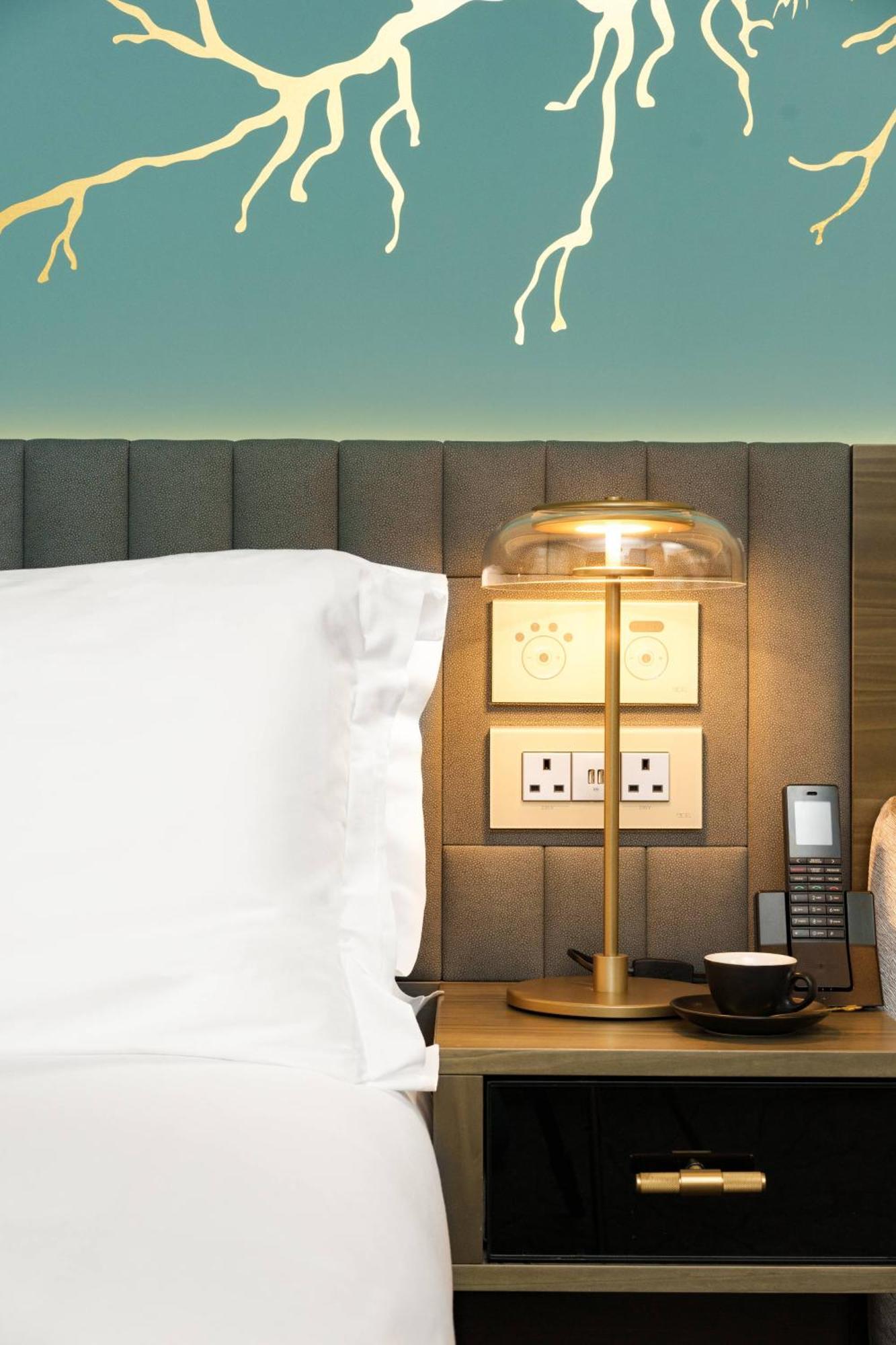 Superior Room,1373712503:JPEG