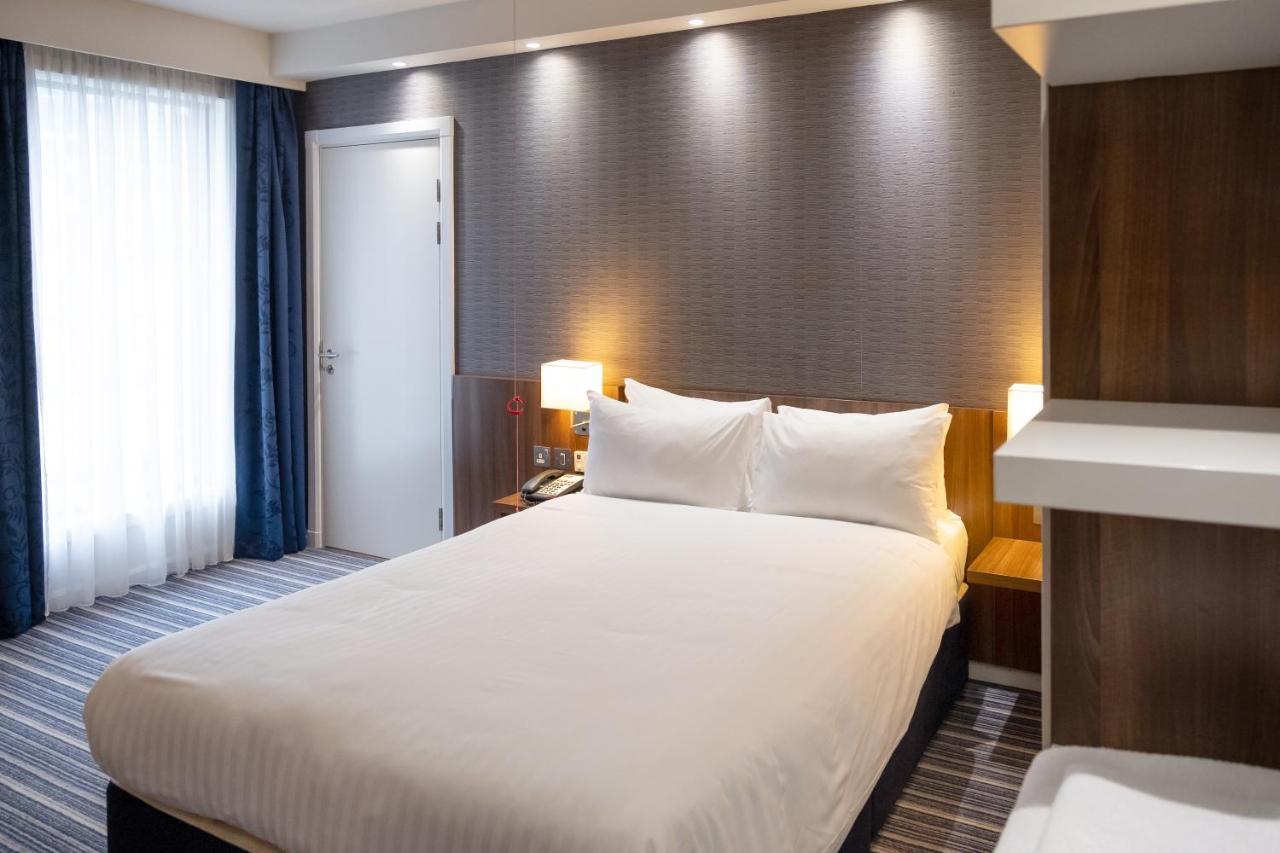 Standard Double Room with Free Hot Breakfast - Accessible,1556954719:JPEG