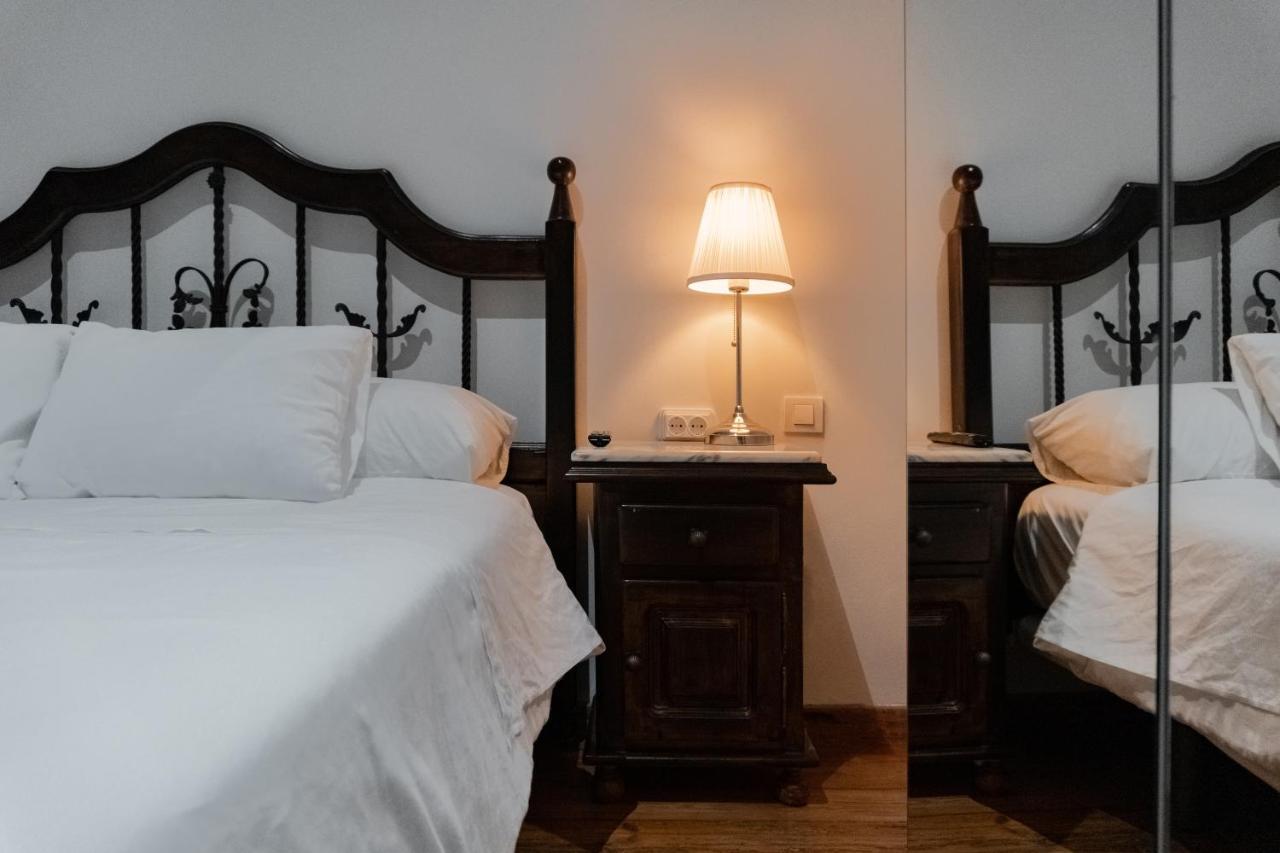 Double Room with Shared Bathroom,1387238891:JPEG