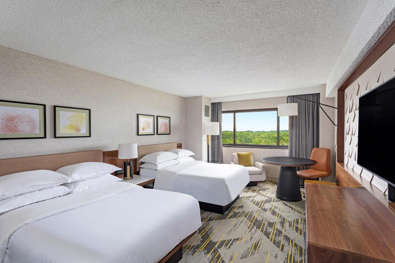 Standard Double Room with Two Double Beds