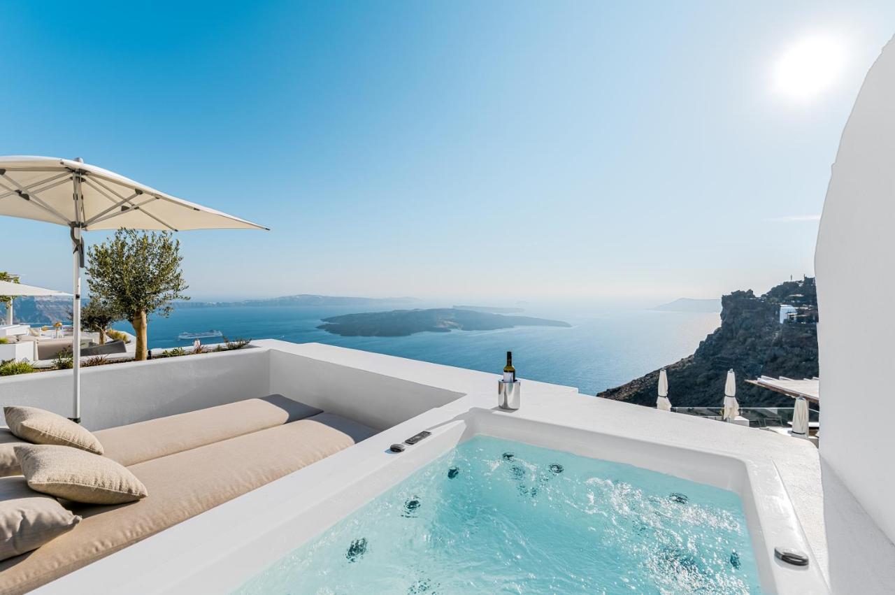 Suite Iconic mit Meerblick und Innen- und Außentauchbecken mit Düsen