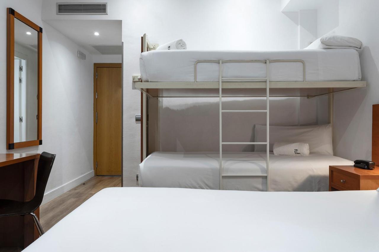 Chambre Quadruple (4 Adultes)