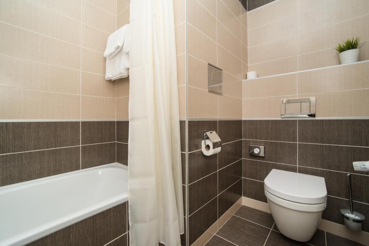 Appartamento con 1 Camera da Letto (2 Adulti)