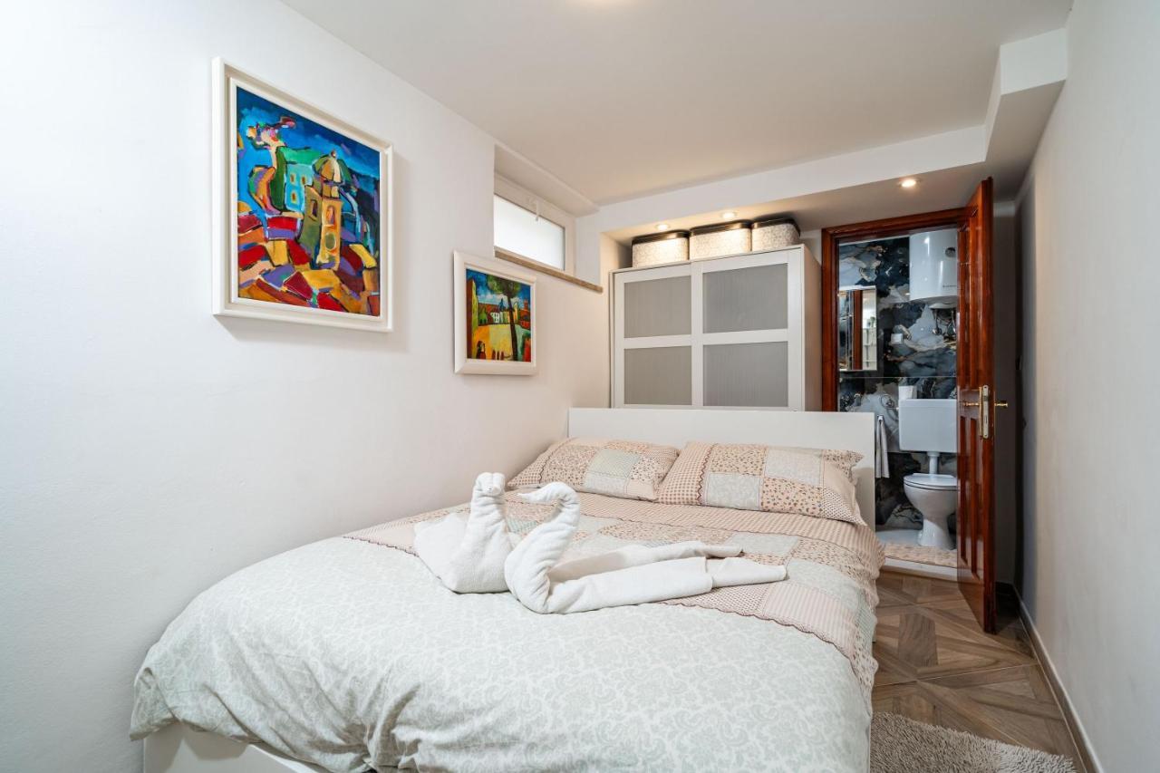Appartamento con 1 Camera da Letto, Terrazza e Vista Giardino