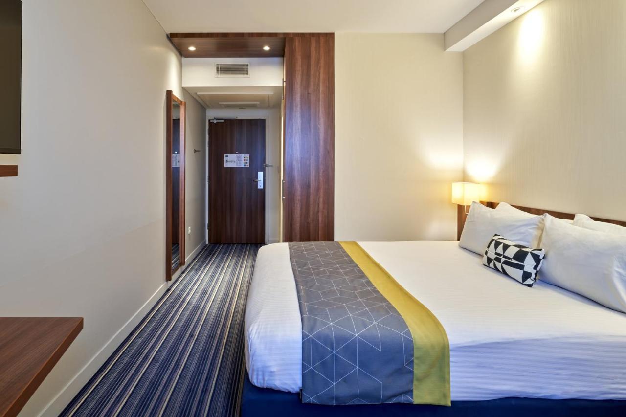 Standard Room with Free Breakfast,1703574121:JPEG