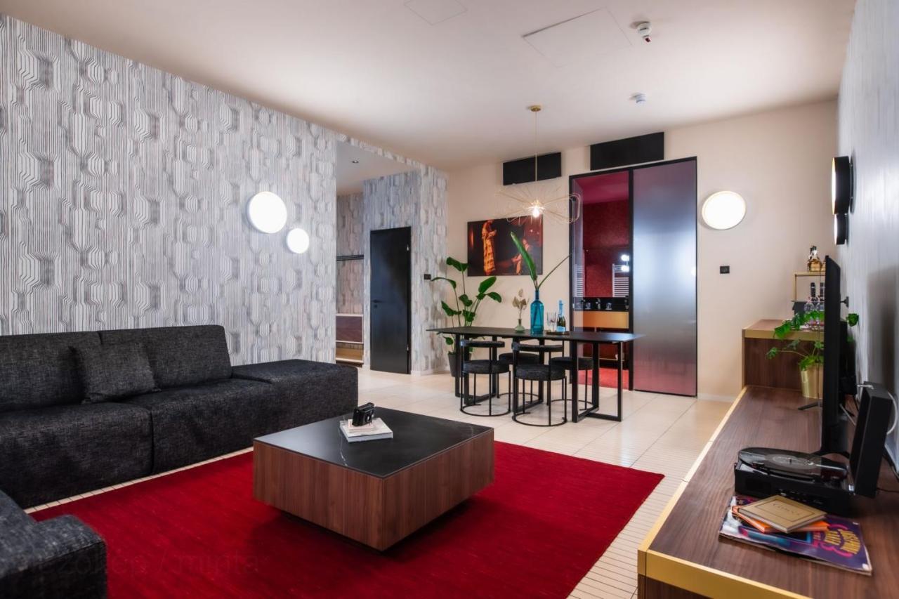 Suite con bañera de hidromasaje - Cama extragrande