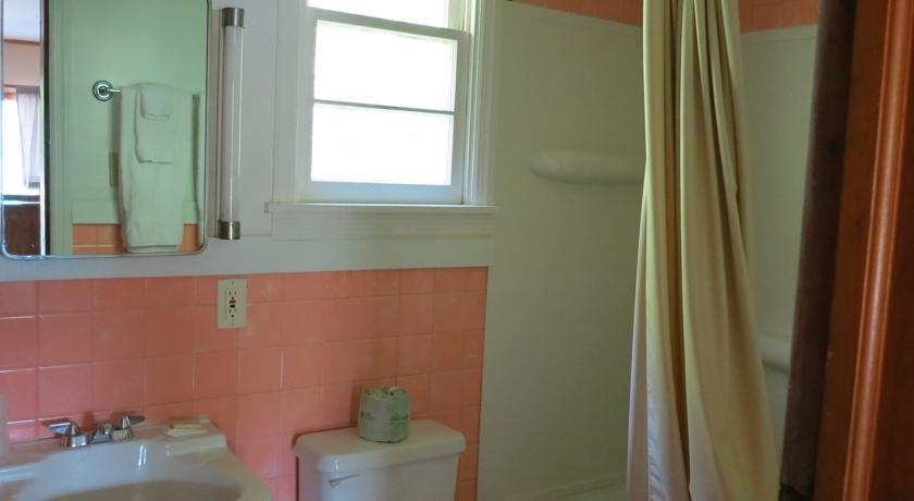 One-Bedroom Cottage
