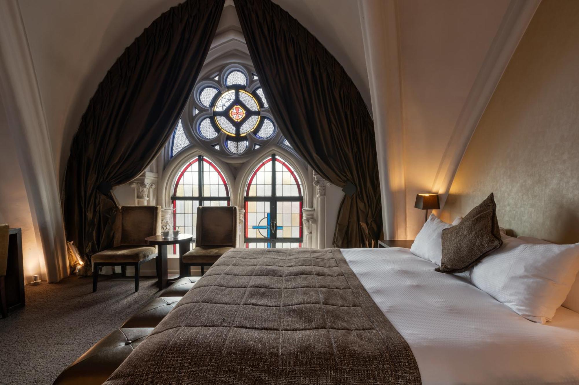Deluxe Double Room in Church area,1268465845:JPEG