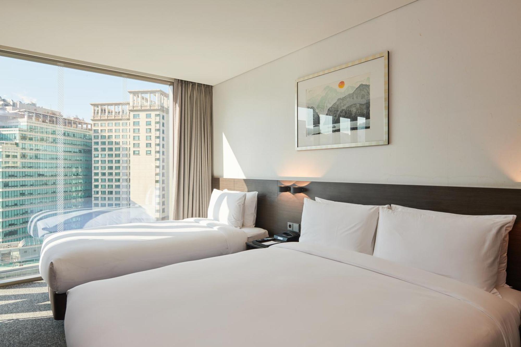 Family Twin Suite