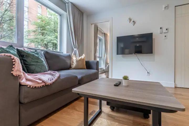 Two-Bedroom Suite,1559039335:JPEG