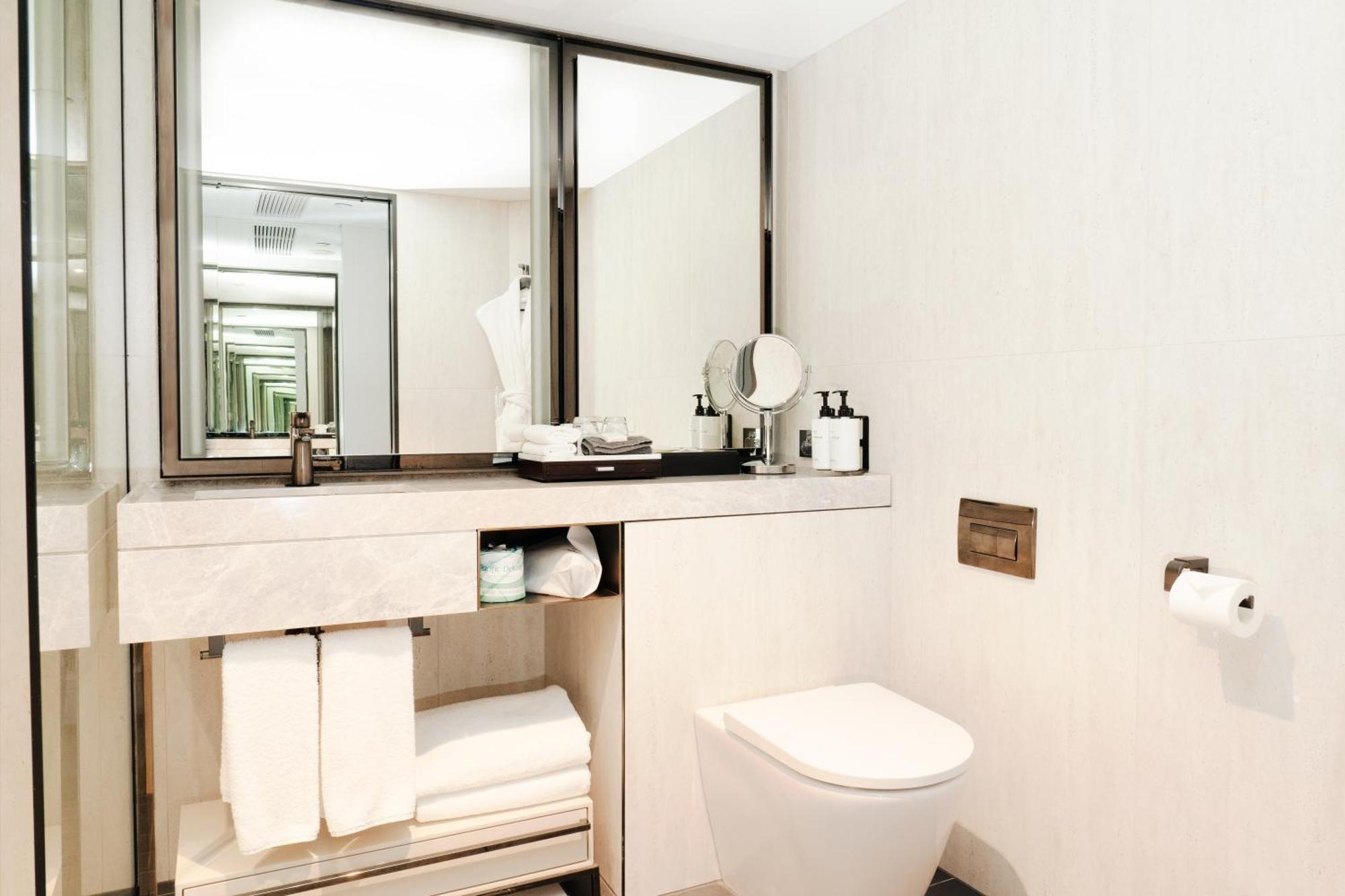Classic Double Room with Two Double Beds